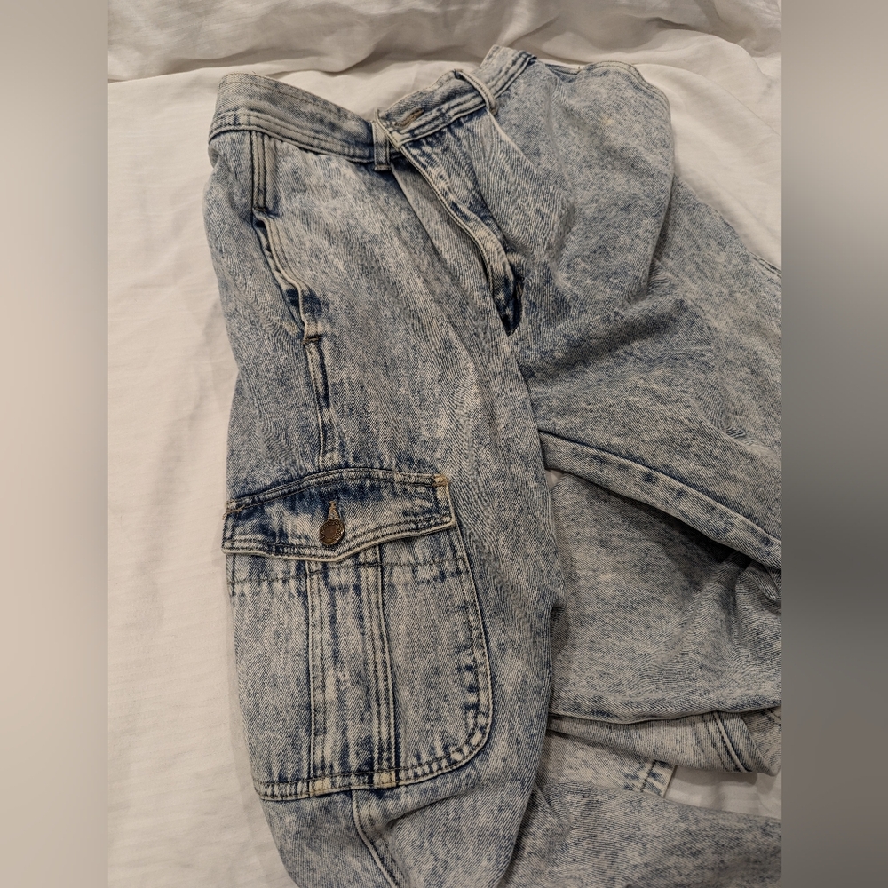 Vintage: Expressions, Acid/Stone Washed Jeans 33x32 (c. 1980/1990)